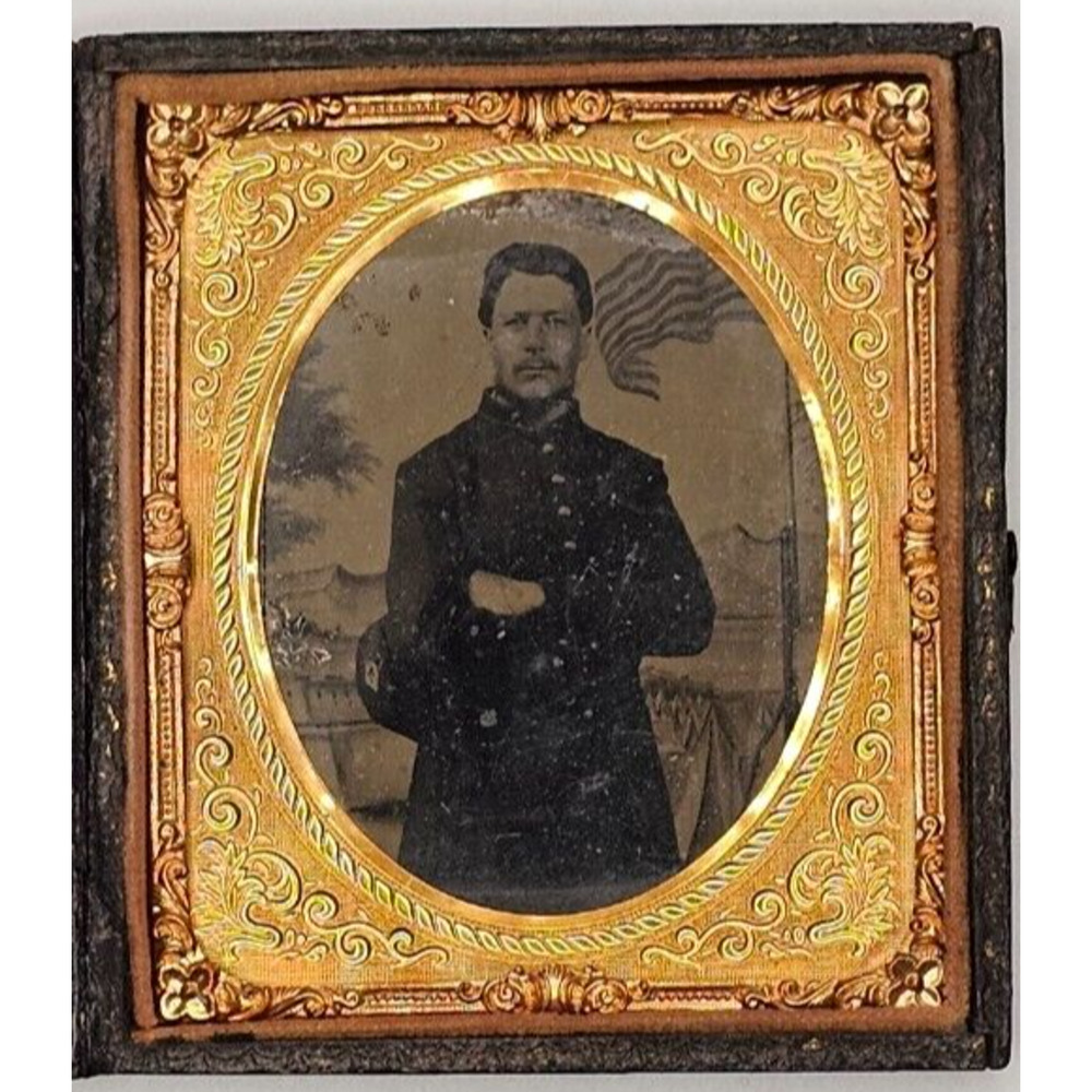 1/6th Tintype Of A Union Soldier With A Flag Background In A Union Case